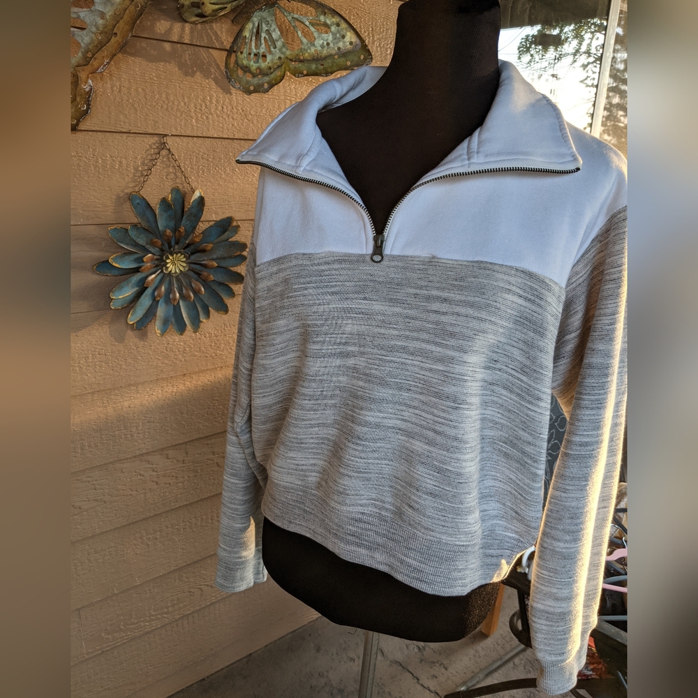 Ten Tree Gray and White Quarter-Zip Organic Cotton Sweatshirt